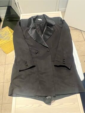 WeWoreWhat Black Satin Lapel Double-Breasted Blazer